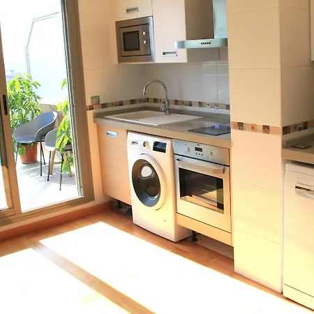 Oceanographic 1 Bedroom Apartment With Balcony & Sea View Apartment